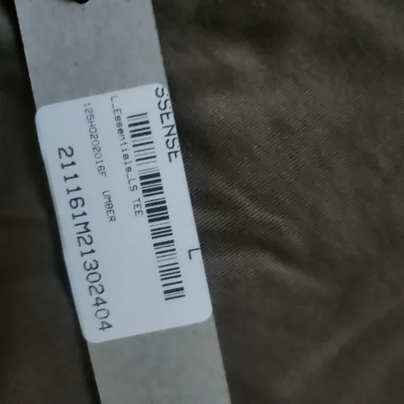 Essentials - Picture 4 of 5